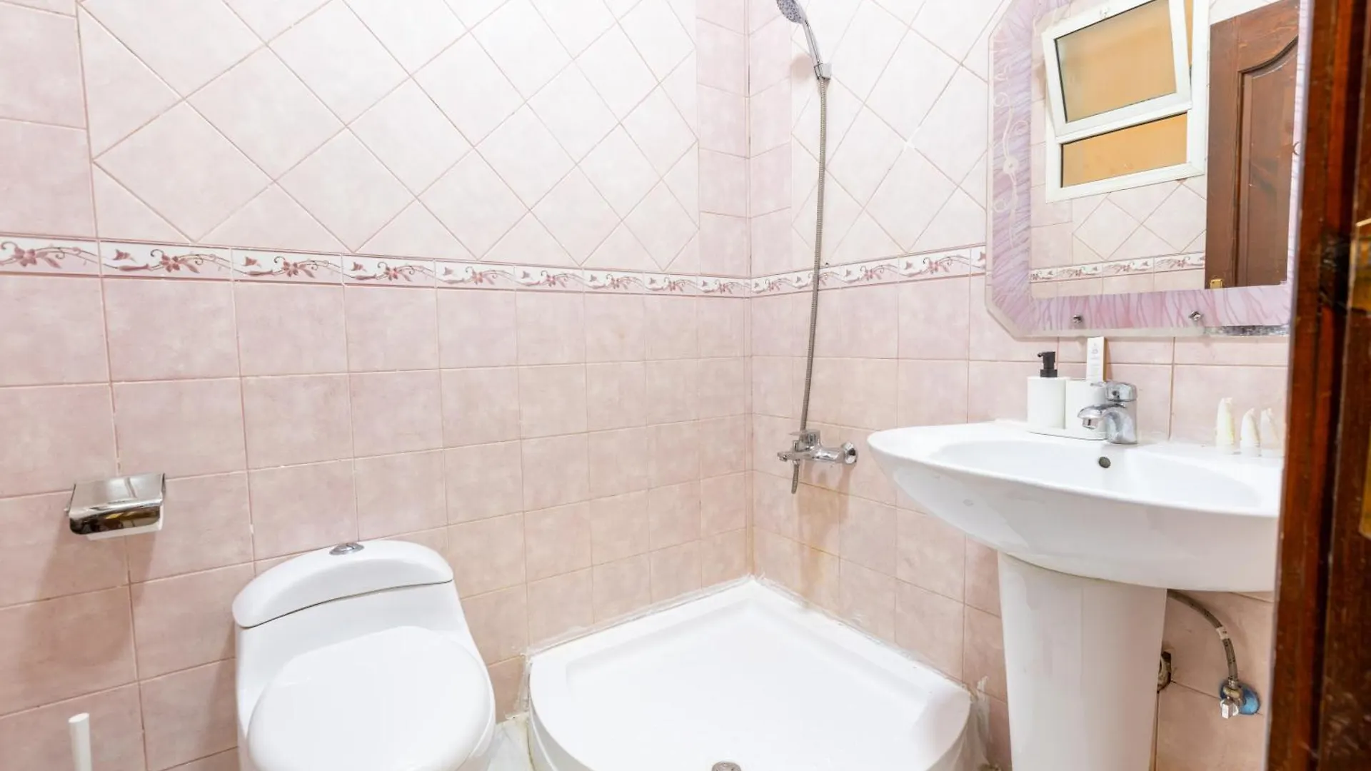 Al-Rajhi Luxury Modern Flats - Nozol Noor 6 Apartment Medina 0*,  Saudi Arabia