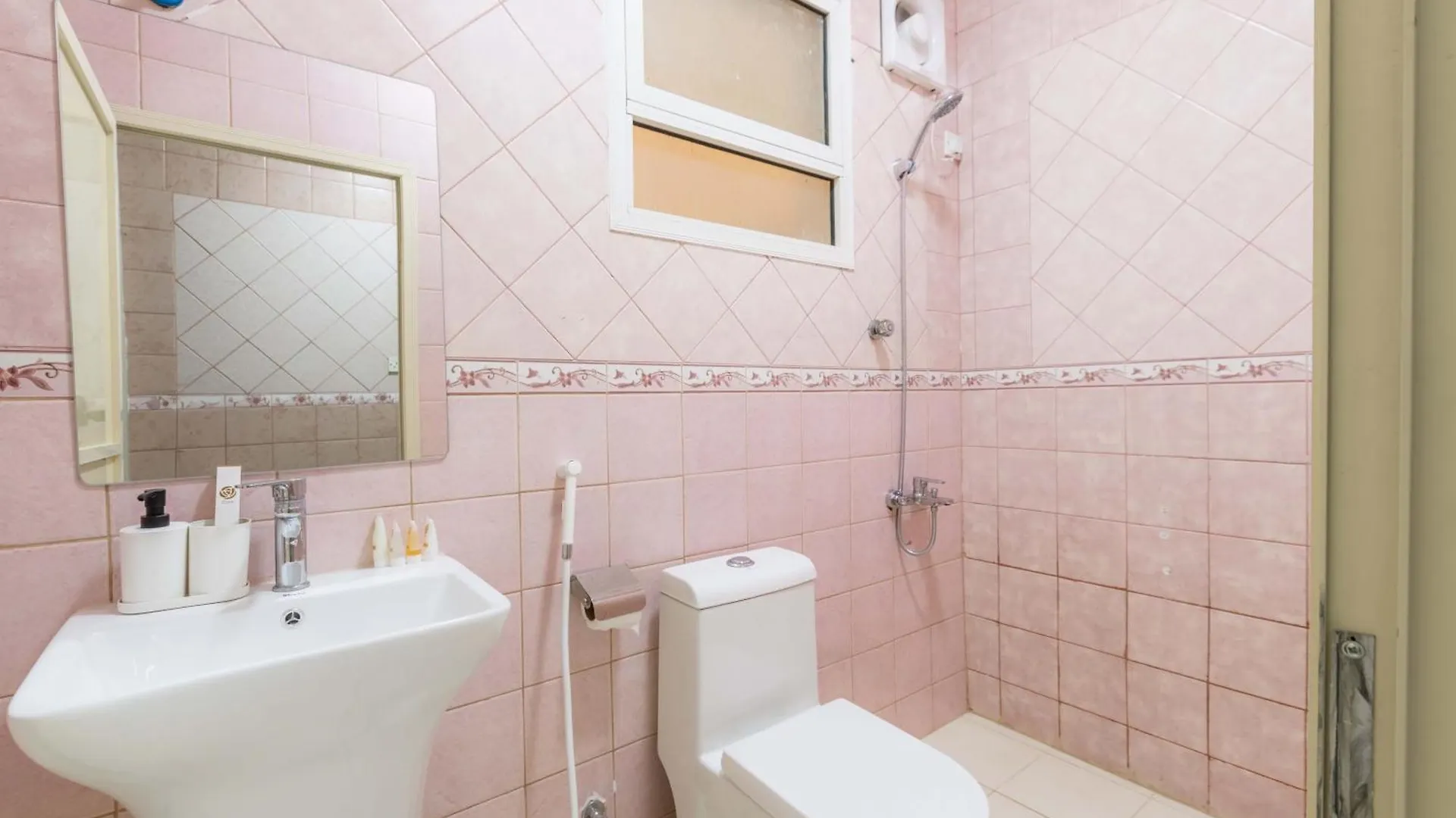 Апартаменты Al-Rajhi Luxury Modern Flats - Nozol Noor 6 Медина 0*,