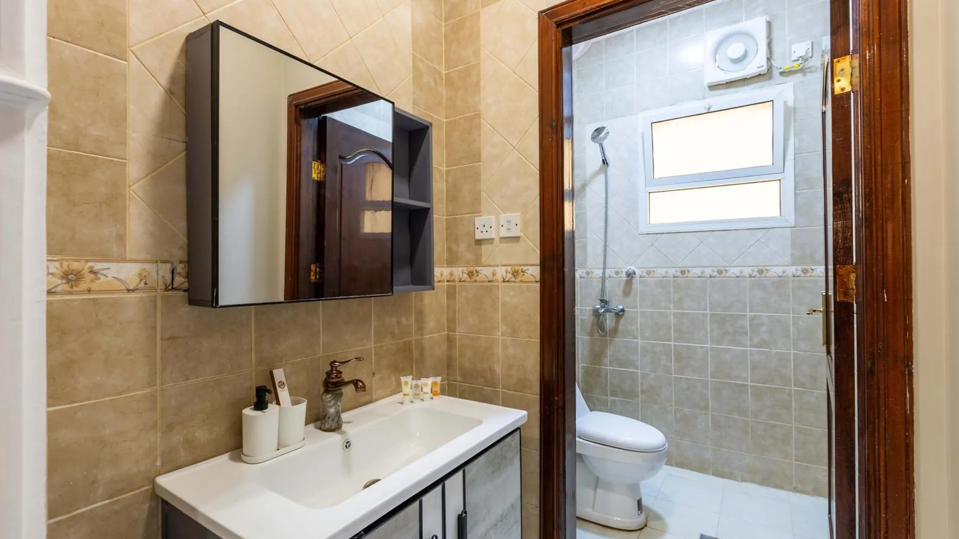 Апартаменты Al-Rajhi Luxury Modern Flats - Nozol Noor 6 Медина