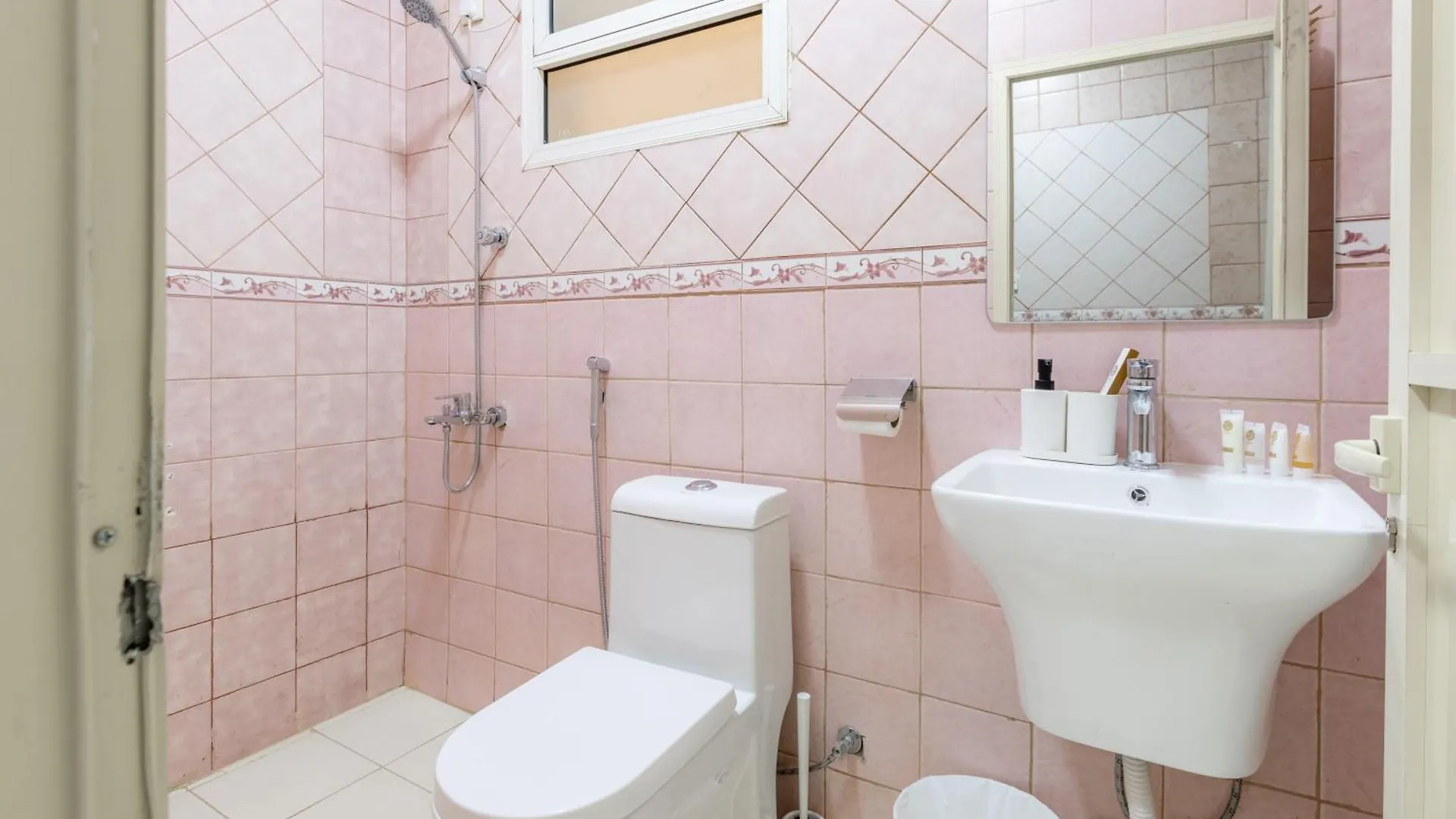 Апартаменты Al-Rajhi Luxury Modern Flats - Nozol Noor 6 Медина